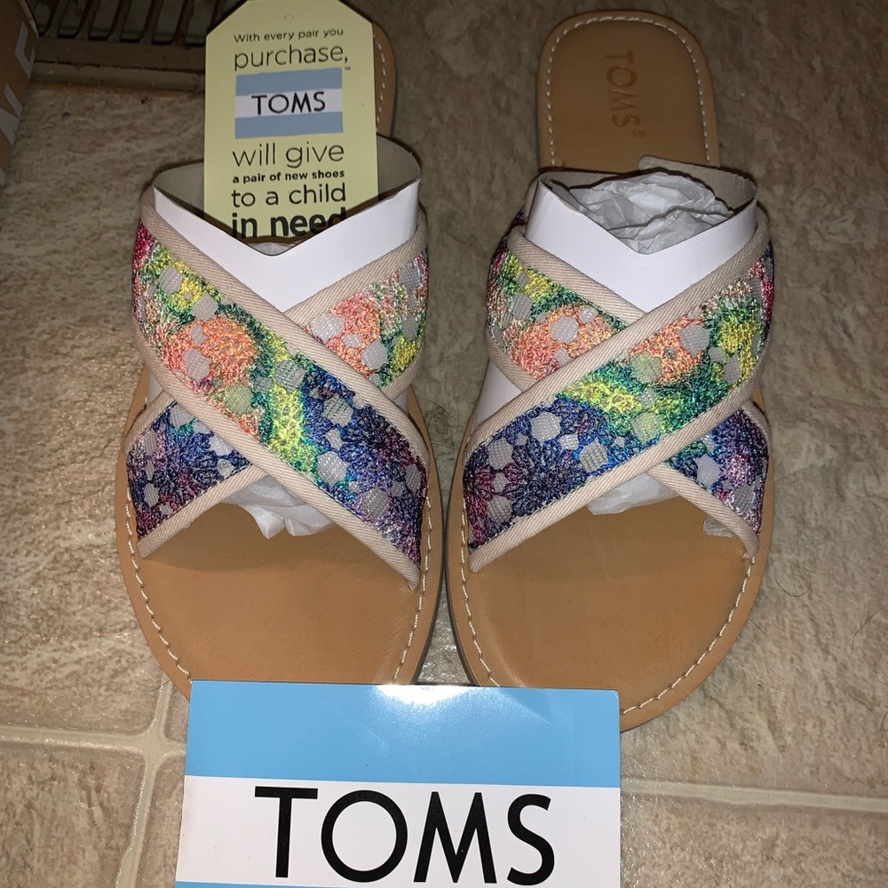 Toms sandals
